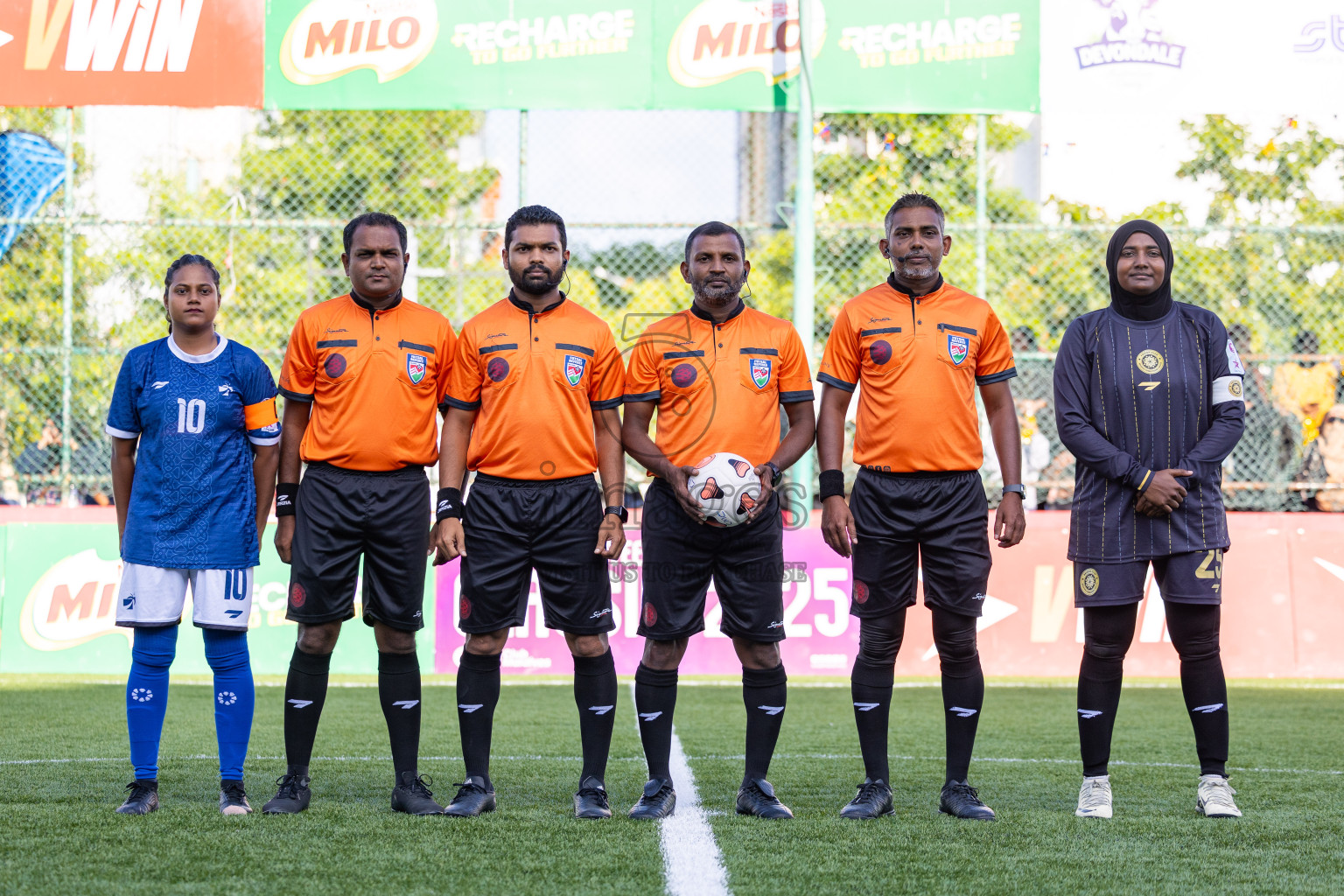 Prison Club vs Team MACL in Eighteen Thirty Classic of Club Maldives 2025 was held in Rehendhi Futsal Ground, Hulhumale', Maldives on Tuesday, 16th September 2025. Photos: Mohamed Mahfooz Moosa / images.mv