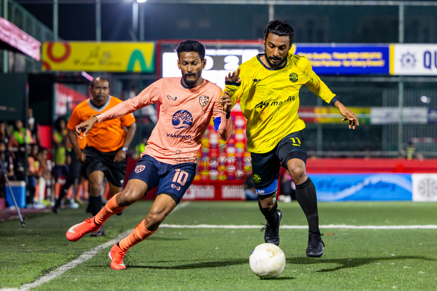 GDh Vaadhoo vs GDh Gadhdhoo in Gaafu Dhaal Atoll Final in Day 24 of Golden Futsal Challenge 2025 was held on Tuesday , 28th January 2025, in Hulhumale', Maldives. Photos: Nausham Waheed / images.mv