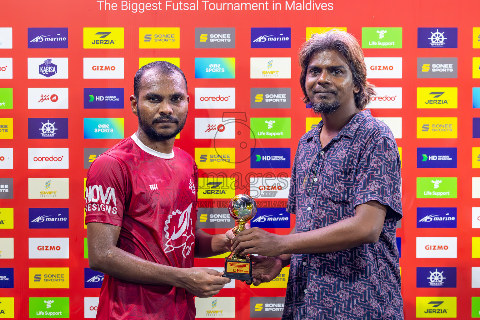 Lh Kurendhoo vs K Kaashidhoo on Day 36 of Golden Futsal Challenge 2024 was held on Wednesday, 21st February 2024, in Hulhumale', Maldives
Photos: Ismail Thoriq, / images.mv