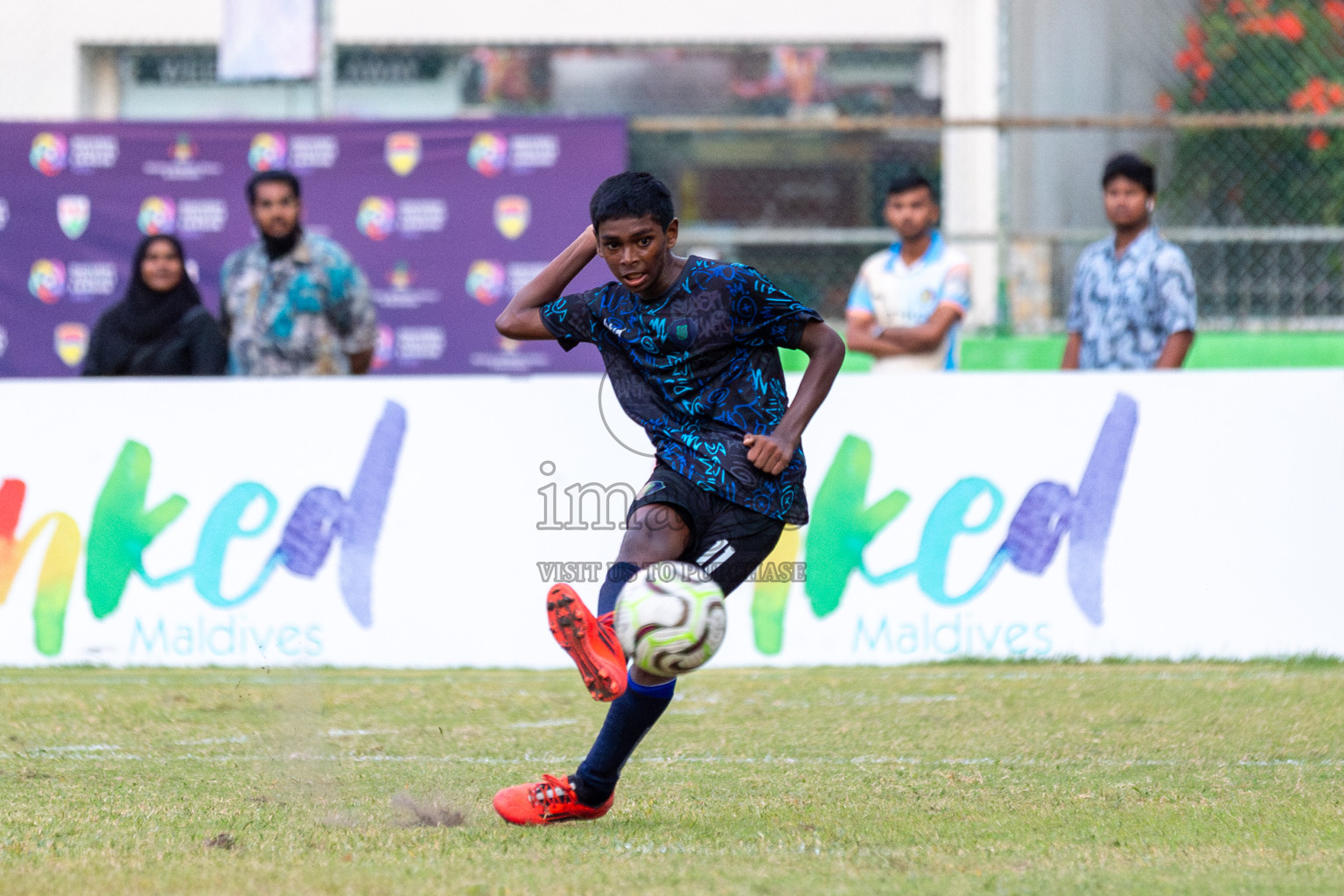 Club Valencia vs Super United Sports (U14) in Day 9 of Dhivehi Youth League 2024 held at Henveiru Stadium on Saturday, 14th December 2024. Photos: Mohamed Mahfooz Moosa / Images.mv