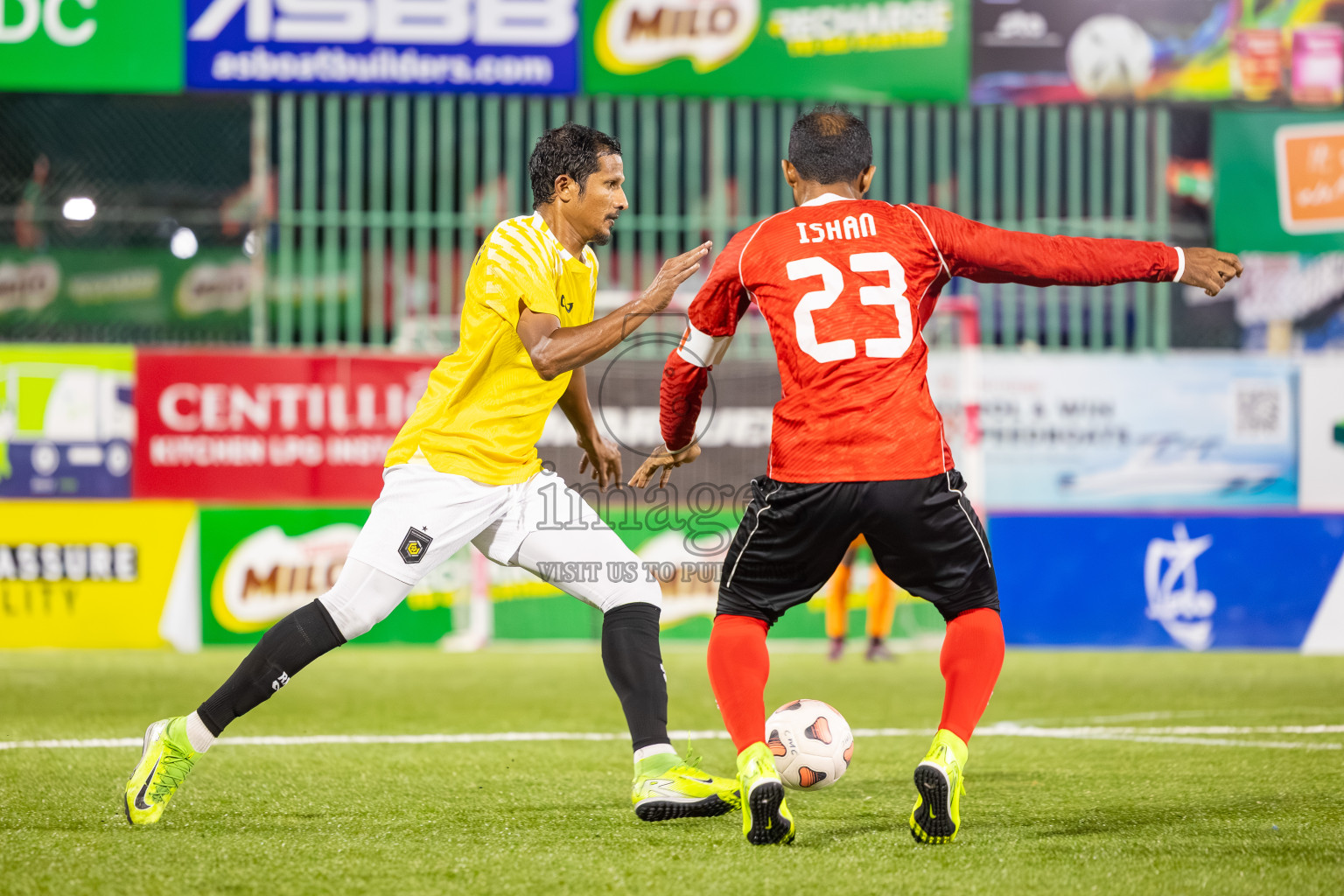 RRC vs United BML in Day 13 of Club Maldives Cup 2025 was held in Rehendhi Futsal Ground, Hulhumale', Maldives on Monday, 13th October 2025. 
Photos: Mohamed Mahfooz Moosa / images.mv