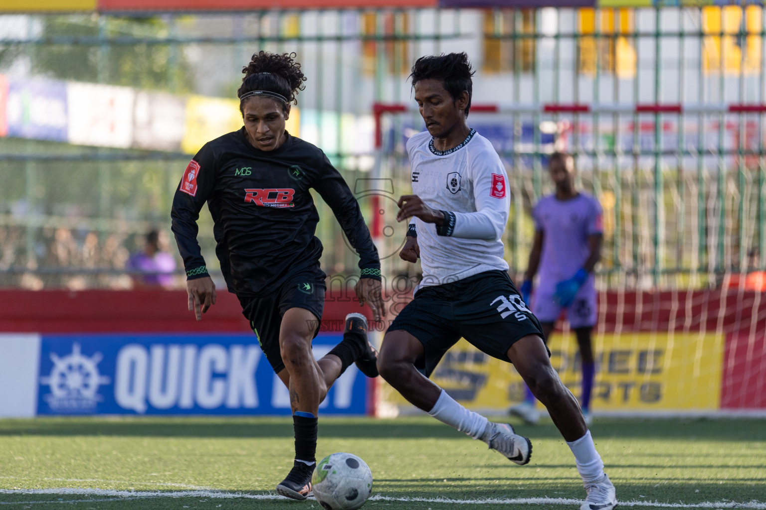 R Maduvvari vs R Dhuvaafaru in Day 5 of Golden Futsal Challenge 2024 was held on Friday, 19th January 2024, in Hulhumale', Maldives Photos: Mohamed Mahfooz Moosa / images.mv