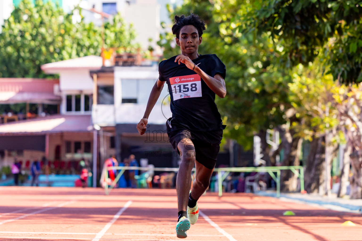 Day 2 of Inter-school Athletics Championship 2025 held in Ekuveni Synthetic Track, Male', Maldives on Tuesday, 07th October 2025. Photos by: Nausham Waheed / Images.mv