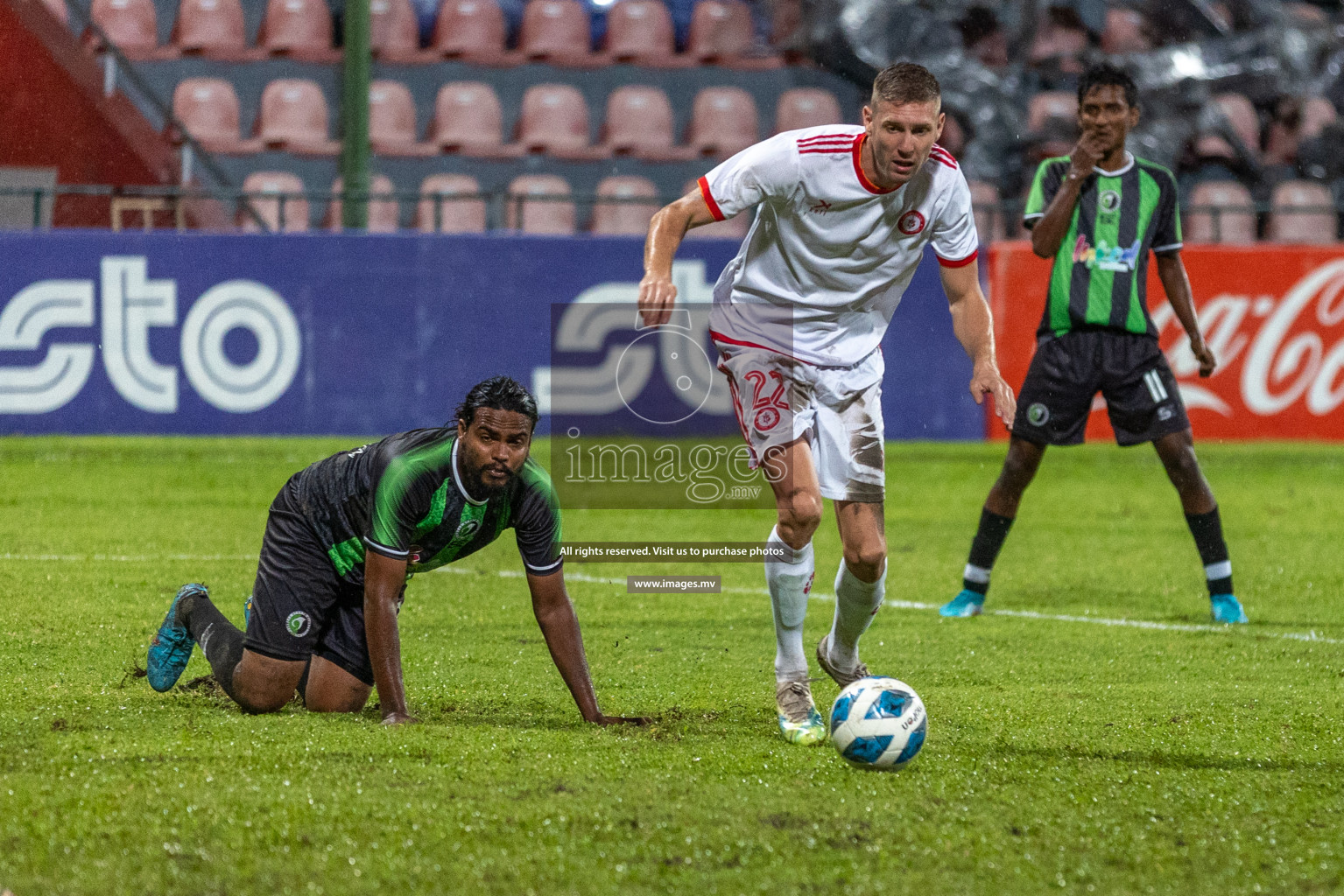 JJ Sports Club vs Buru Sports Club in the 2nd Division 2022 on 18th July 2022, held in National Football Stadium, Male', Maldives Photos: Hassan Simah / Images.mv