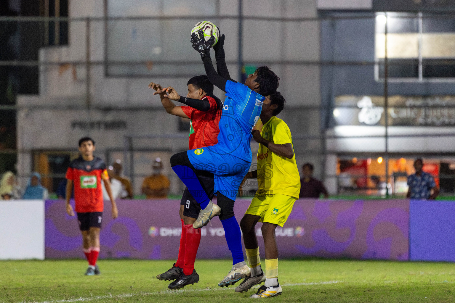 TC vs Maziya  in Day 11 of Dhivehi Youth League 2024 held at Henveiru Stadium on Tuesday, 17th December 2024. Photos: Shuu Abdul Sattar