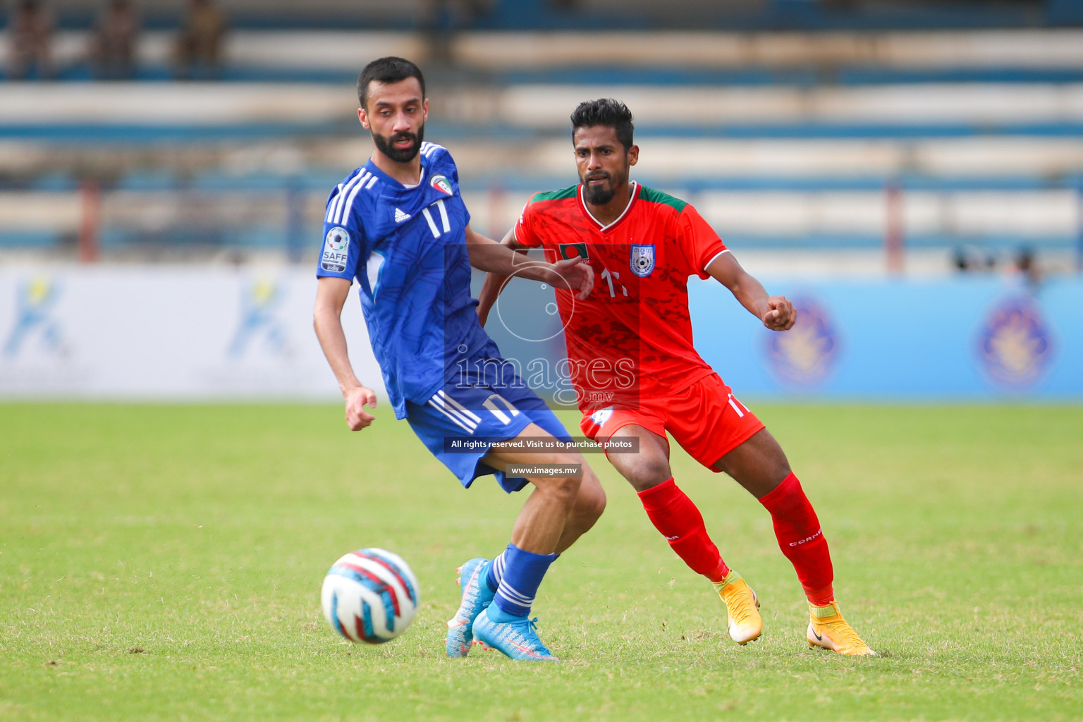 Kuwait vs Bangladesh in the Semi-final of SAFF Championship 2023 held in Sree Kanteerava Stadium, Bengaluru, India, on Saturday, 1st July 2023. Photos: Nausham Waheed, Hassan Simah / images.mv