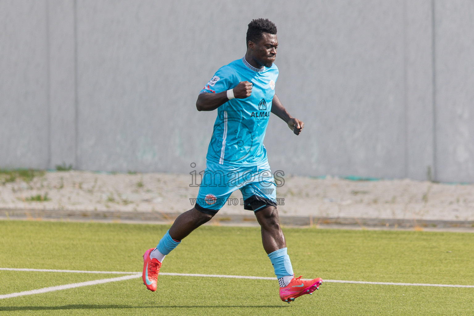 Semi Finals Match 01 Irumathi FC VS CC Sports Club in Day 7 of Eydhafushi Cup 2025 held in Eydhafushi Football Stadium at B. Eydhafushi, Maldives on Friday, 12th September 2025. Photos: Arif Rasheed / images.mv