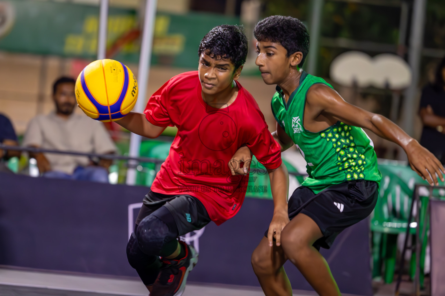 Day 3 of MILO Ramadan 3x3 Challenge 2024 was held in Ekuveni Outdoor Basketball Court at Male', Maldives on Thursday, 14th March 2024.
Photos: Ismail Thoriq / images.mv