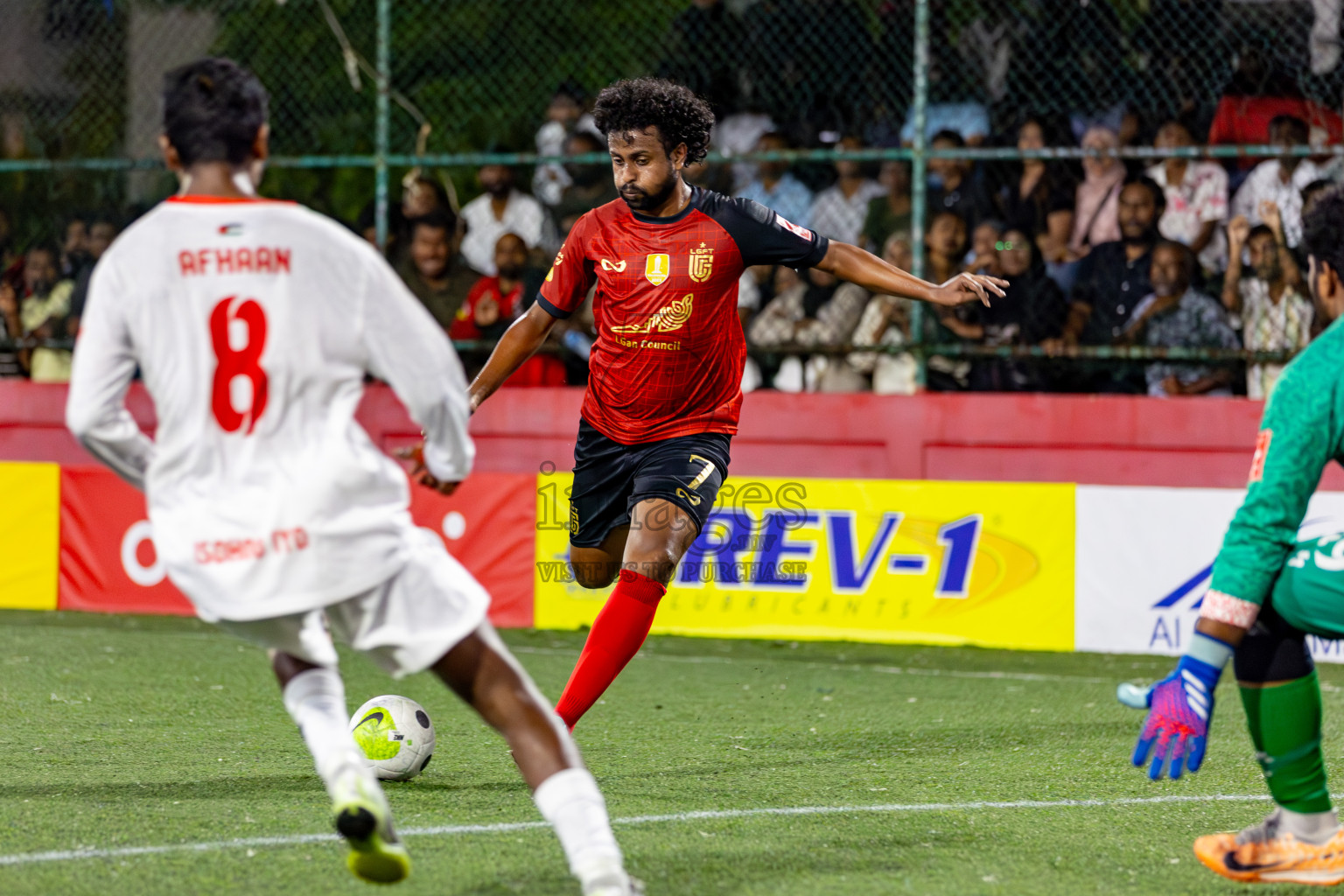 L. Isdhoo VS L. Gan on Day 33 of Golden Futsal Challenge 2024, held on Sunday, 18th February 2024, in Hulhumale', Maldives Photos: Hassan Simah / images.mv