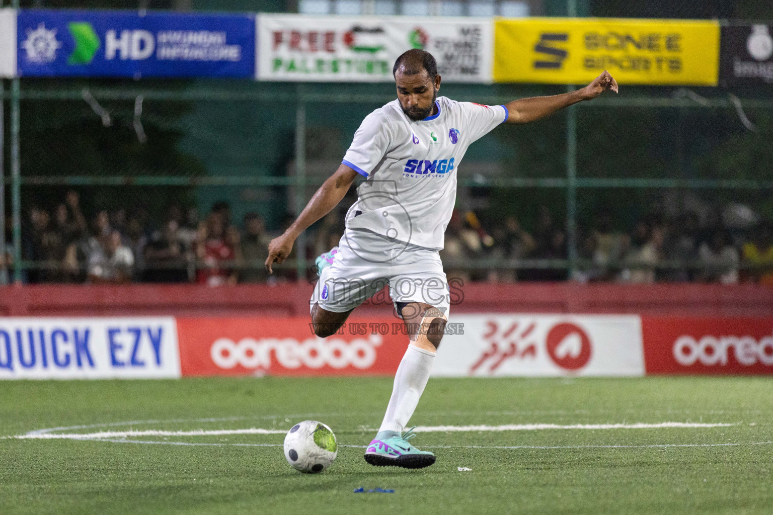 HA Utheem VS HA Ihavandhoo in Day 13 of Golden Futsal Challenge 2024 was held on Saturday, 27th January 2024, in Hulhumale', Maldives Photos: Nausham Waheed / images.mv