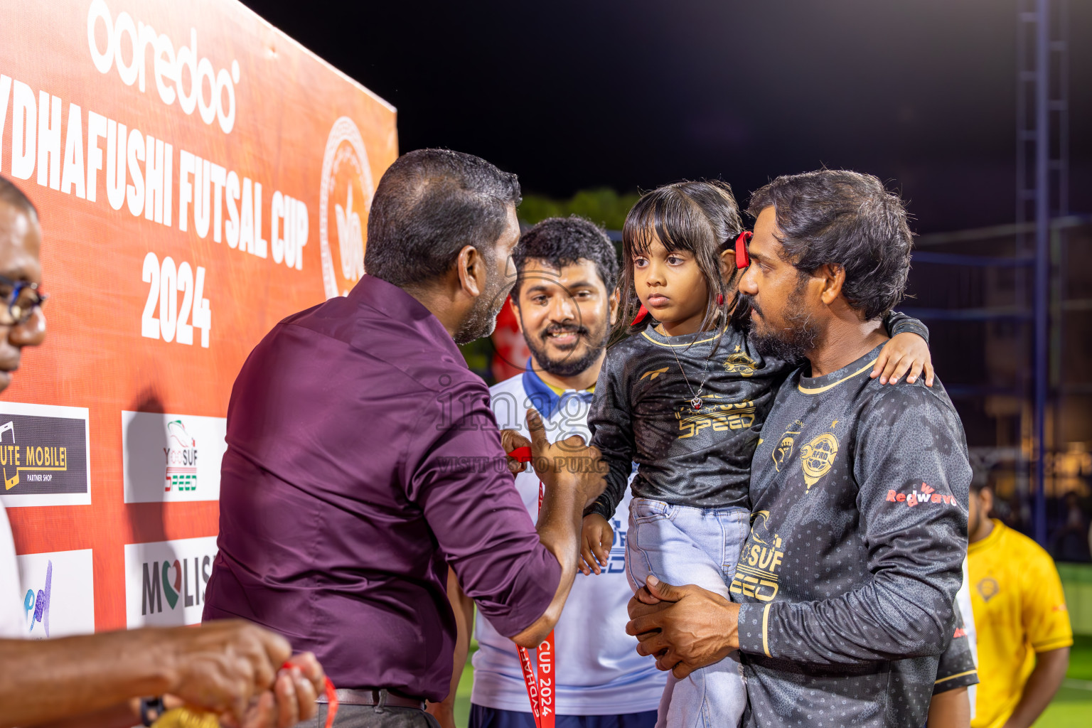 CC Sports Club vs Afro SC in the final of Eydhafushi Futsal Cup 2024 was held on Wednesday , 17th April 2024, in B Eydhafushi, Maldives
Photos: Ismail Thoriq / images.mv