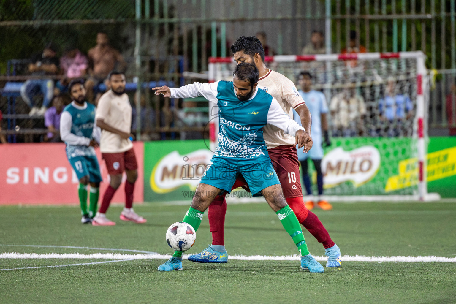 CLUB 220 vs HES CLUB Maldives Classic 2024 held in Rehendi Futsal Ground, Hulhumale', Maldives on Thursday, 12th September 2024. 
Photos: Hassan Simah / images.mv