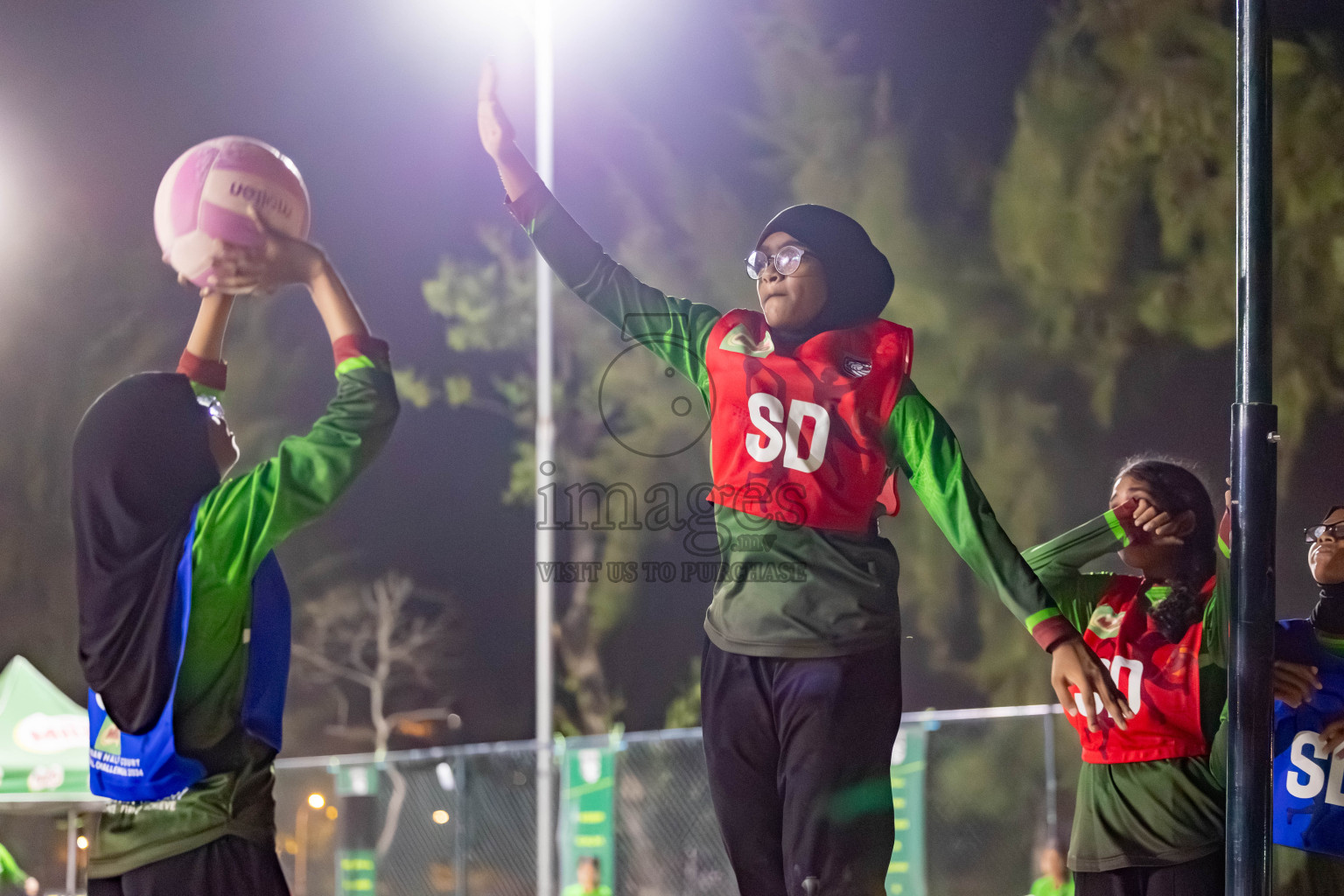Day 1 of MILO Netball Fest 2025 was held in Cental Park, Hulhumale', Maldives on Thursday, 20th November 2025. 

Photos: Hassan Simah / images.mv