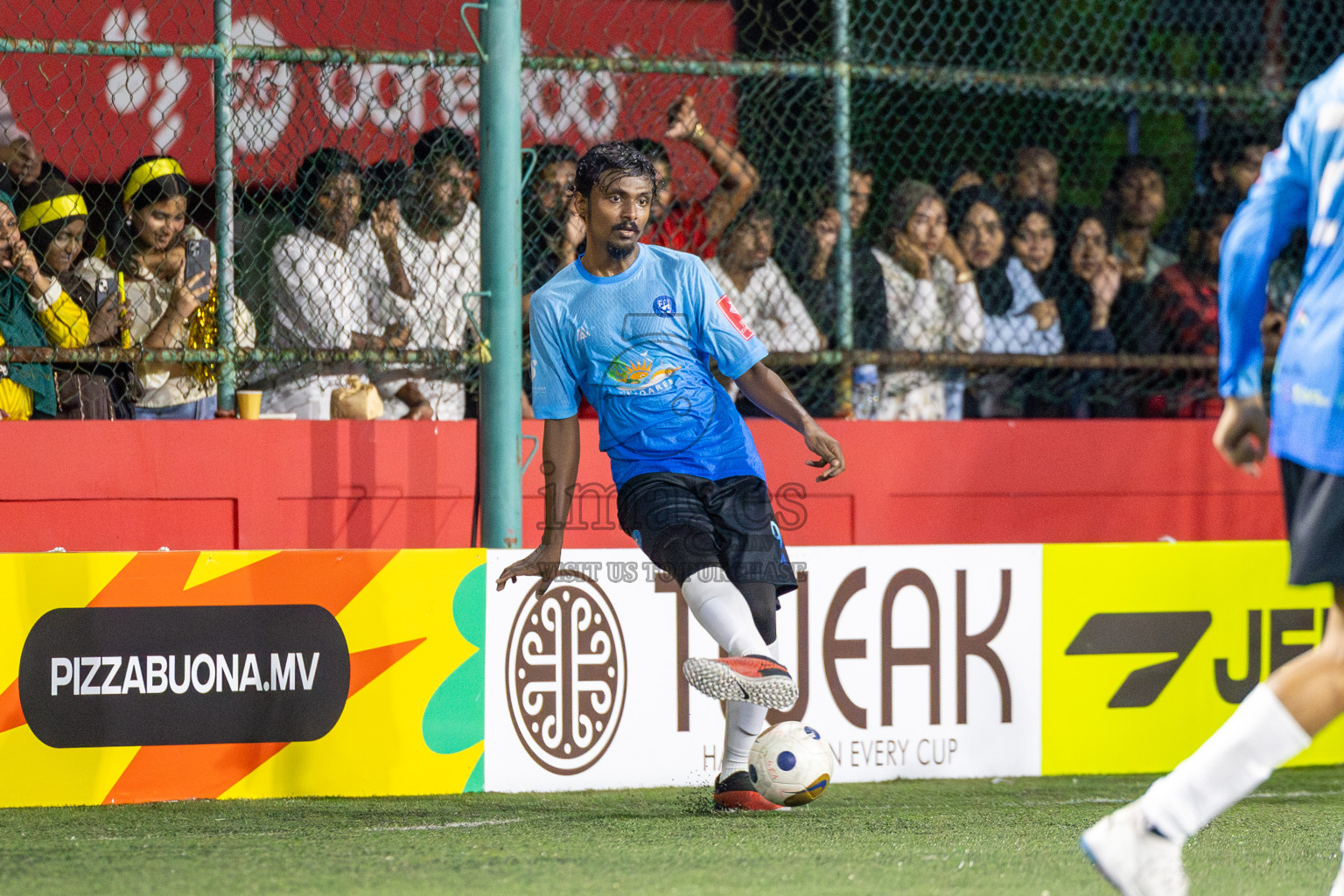 GDh. Fiyoaree VS GDh. Vaadhoo in Day 7 of Golden Futsal Challenge 2025 was held on Saturday, 11th January 2025, in Hulhumale', Maldives Photos: Hassan Simah / images.mv