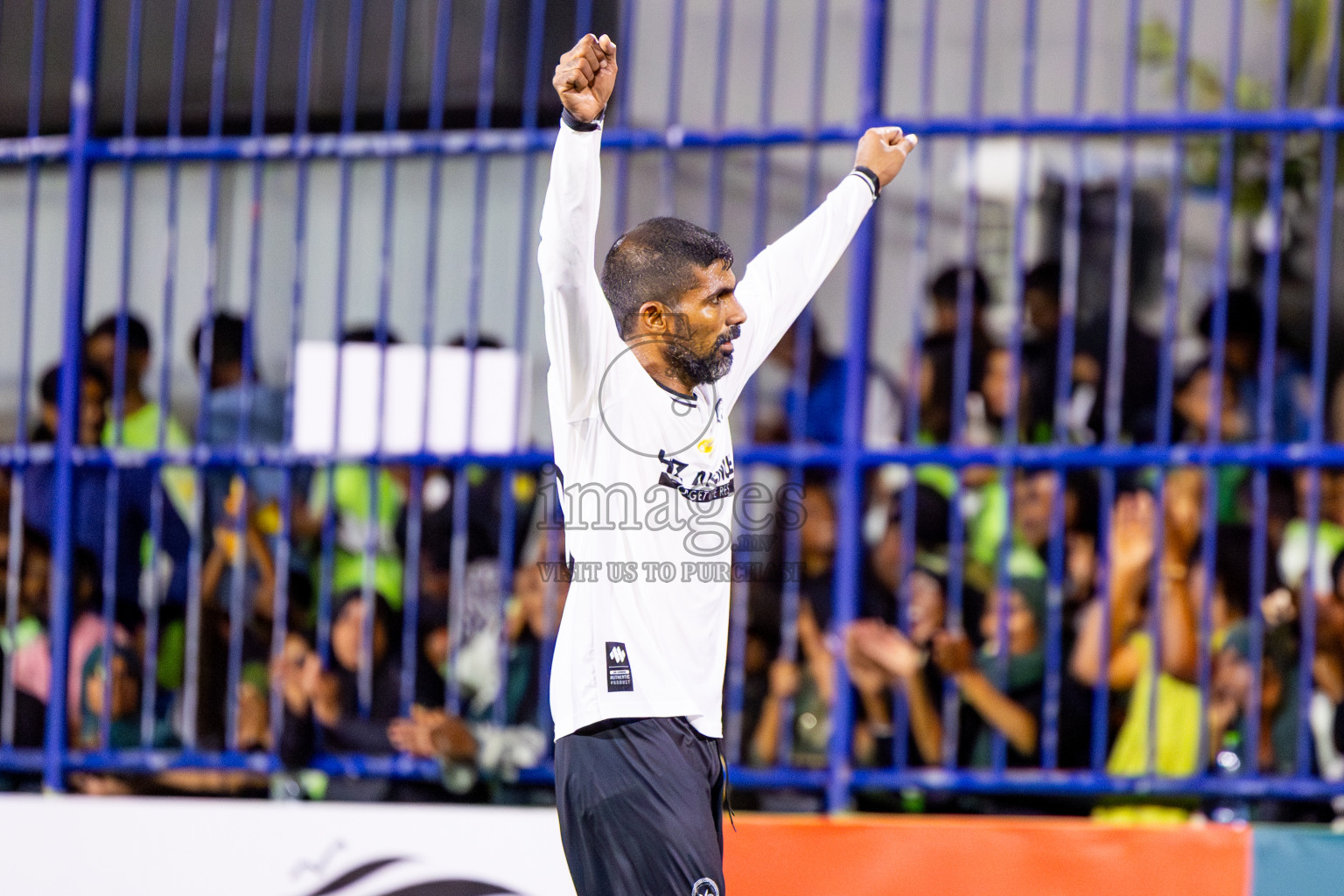 Fehendhoo vs Eydhafushi in Day 7 of Better in Baa Futsal Fiesta 2025 Men's division held in B. Eydhafushi, Maldives on Tuesday, 11th November 2025. Photos: Nausham Waheed / images.mv