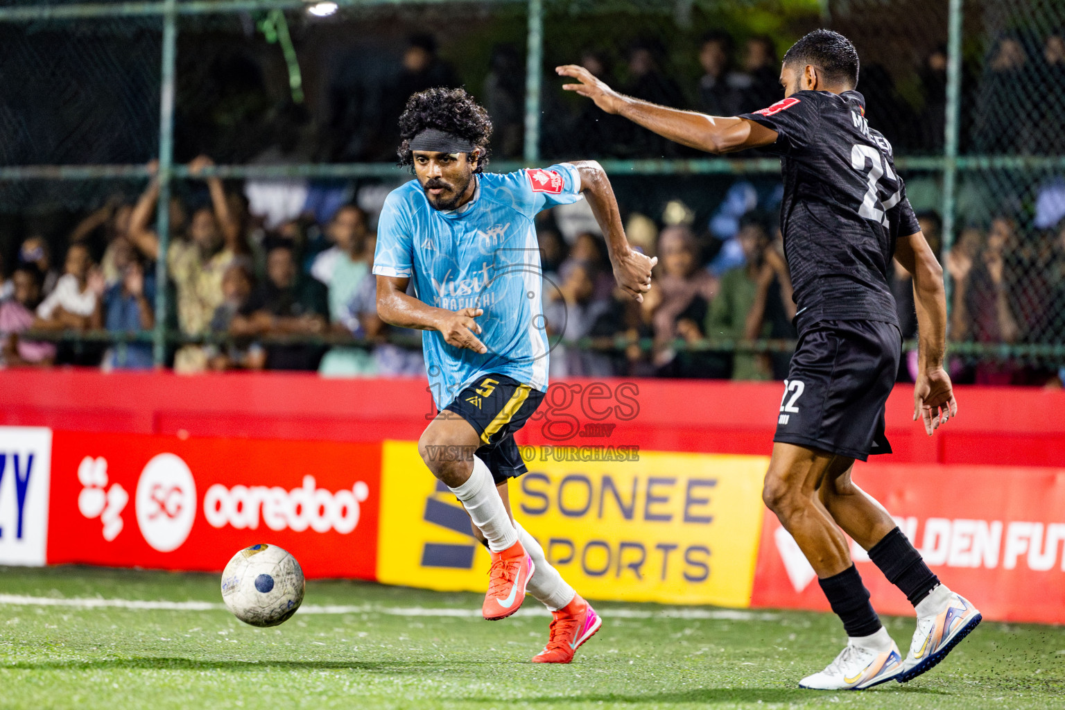 K Maafushi vs K Kaashidhoo in zone round on Day 31 of Golden Futsal Challenge 2025 was held on Tuesday , 4th February 2025, in Hulhumale', Maldives. Photos: Nausham Waheed / images.mv