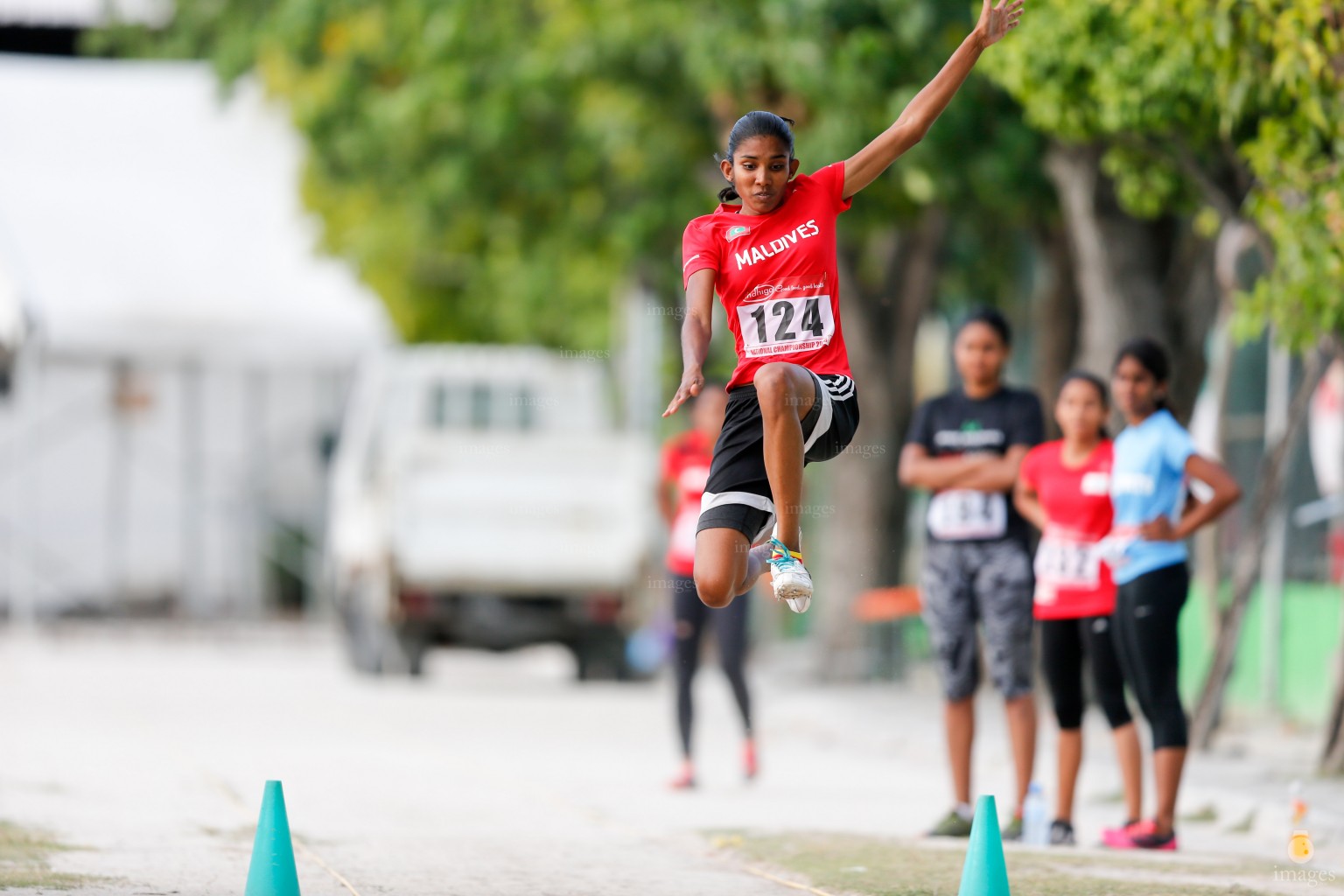 Day 3 of 26th National Athletics Championship in Male', Maldives, Saturday, October. 08, 2016. (Images.mv Photo/ Hussain Sinan).