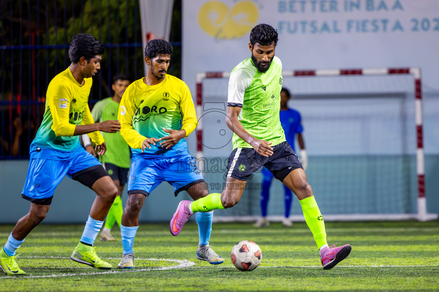 Fehendhoo vs Kihaadhoo in Day 5 of Better in Baa Futsal Fiesta 2025 Men's division held in B. Eydhafushi, Maldives on Sunday, 9th November 2025. Photos: Nausham Waheed / images.mv