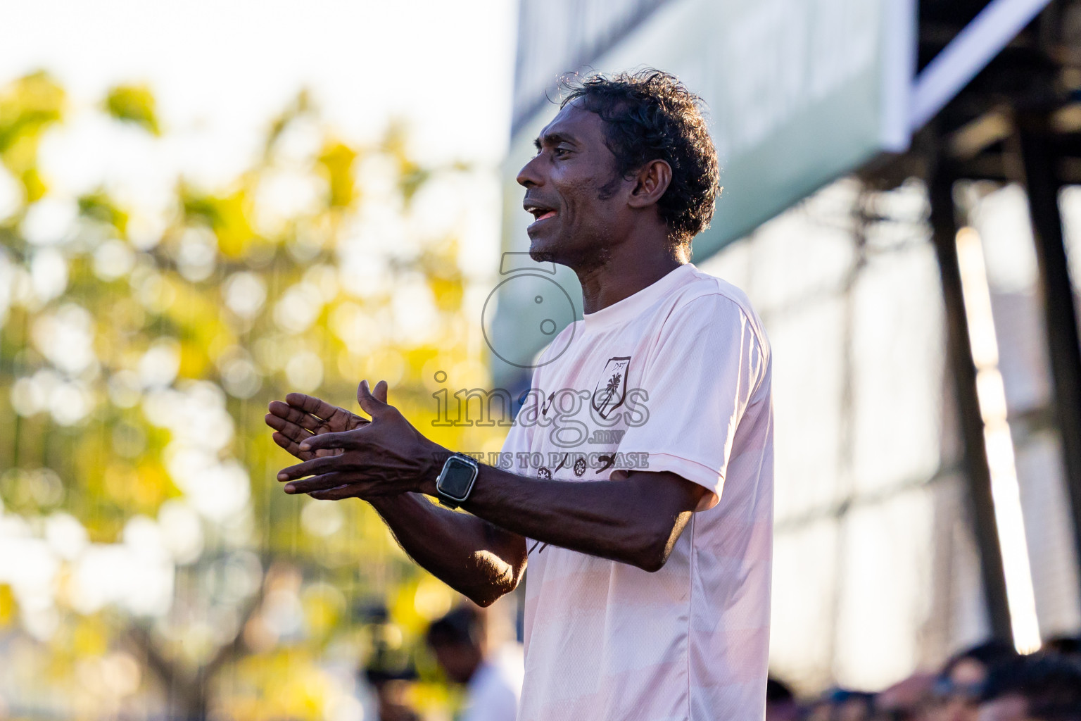 Dhonfan vs Goidhoo in Day 3 of Better in Baa Futsal Fiesta 2025 Woman's division held in B. Eydhafushi, Maldives on Friday, 7th November 2025. Photos: Nausham Waheed / images.mv