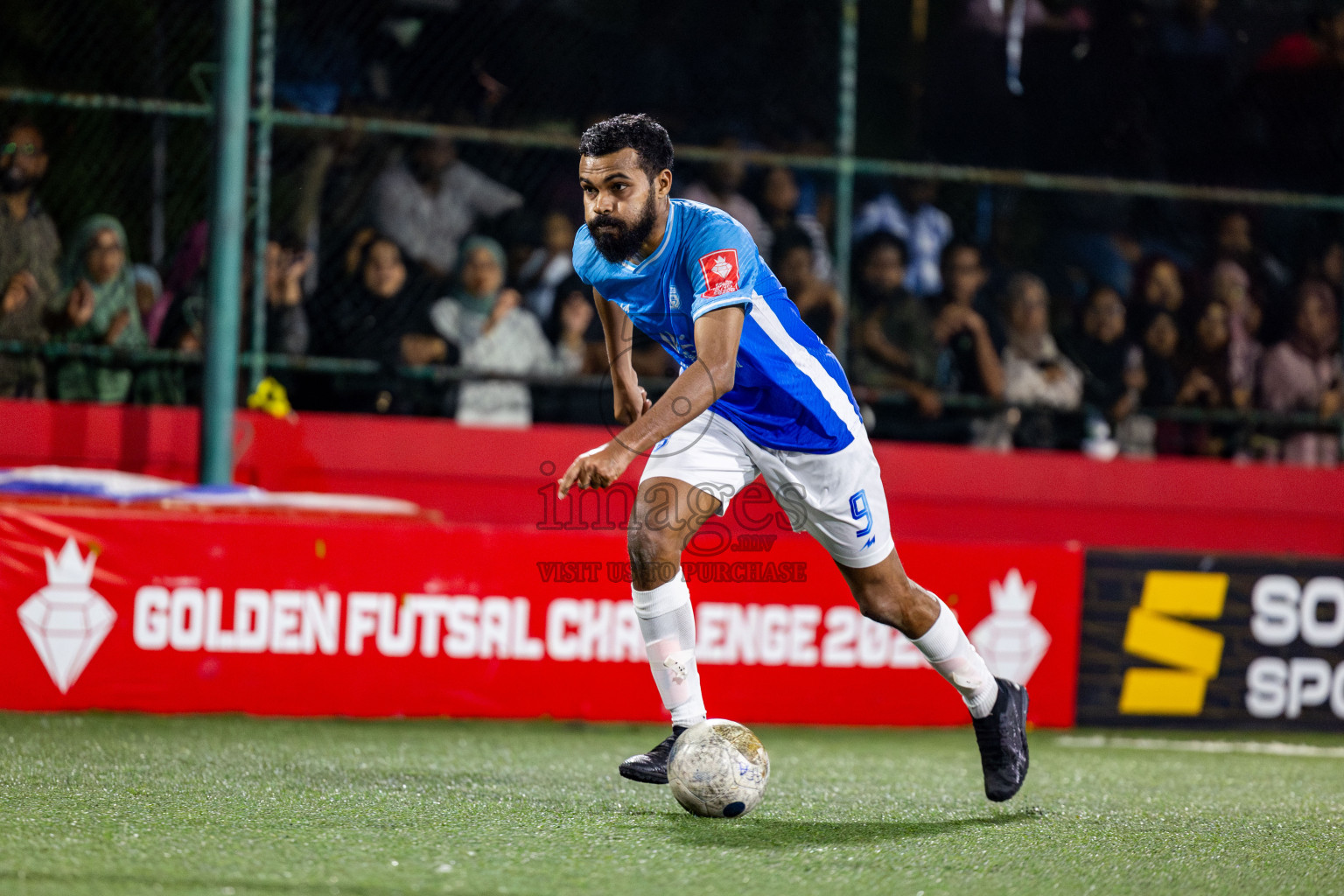 SH Milandhoo vs SH Kanditheemu in zone round on Day 32 of Golden Futsal Challenge 2025 was held on Wednesday , 5th February 2025, in Hulhumale', Maldives. Photos: Nausham Waheed / images.mv