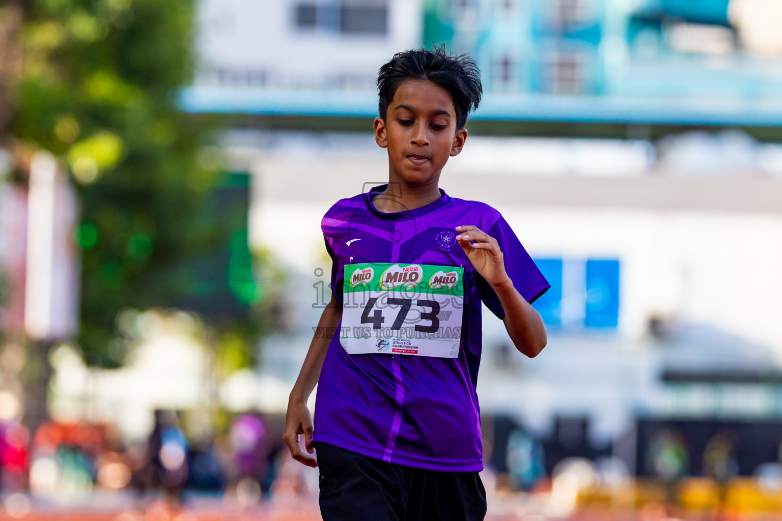 Day 2 of Inter-school Athletics Championship 2025 held in Ekuveni Synthetic Track, Male', Maldives on Tuesday, 07th October 2025. Photos by: Nausham Waheed / Images.mv