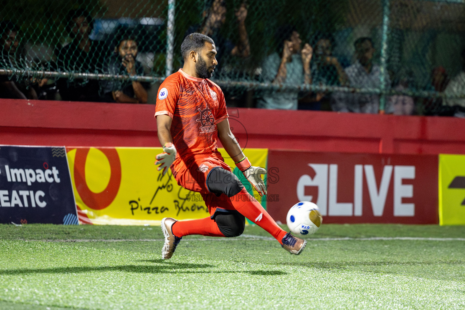 F Bilehdhoo VS F Feeali in Day 21 of Golden Futsal Challenge 2025 was held on Saturday, 25 January 2025, in Hulhumale', Maldives. 
Photos: Hassan Simah / images.mv