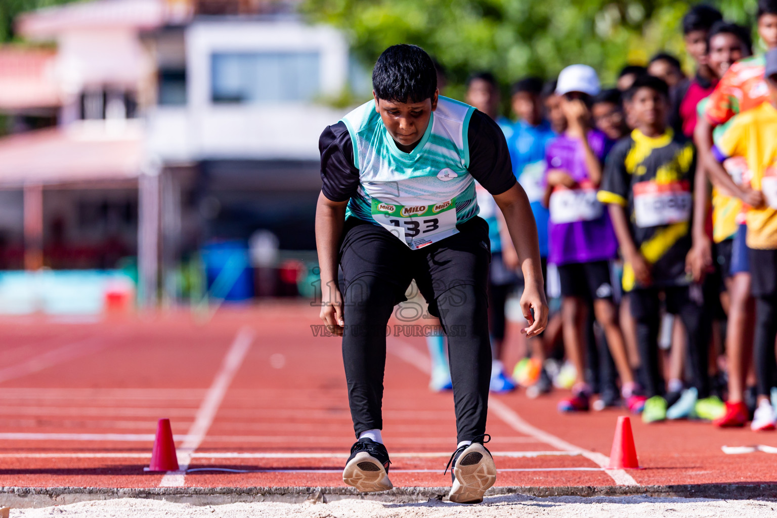Day 1 of Inter-school Athletics Championship 2025 held in Ekuveni Synthetic Track, Male', Maldives on Monday, 06th October 2025. Photos by: Nausham Waheed / Images.mv