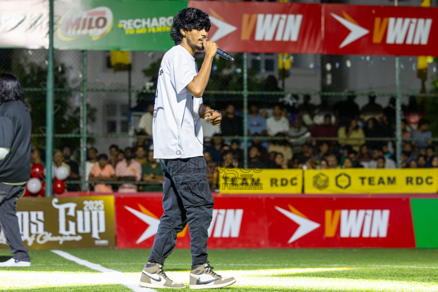 Road Recreation Club vs Club Combination SC Eydhafushi in Kings Cup Final of Club Maldives 2025 was held in Rehendhi Futsal Ground, Hulhumale', Maldives on Tuesday, 9th September 2025. Photos: Ismail Thoriq / images.mv