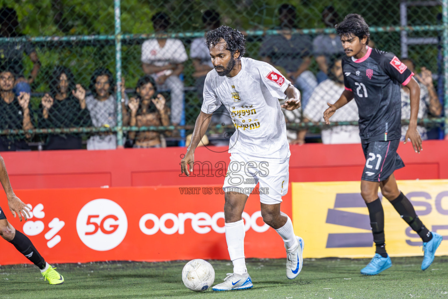 Lh Kurendhoo vs Lh Olhuvelifushi in Day 15 of Golden Futsal Challenge 2025 was held on Sunday, 19th January 2025, in Hulhumale', Maldives. Photos: Ismail Thoriq / images.mv
