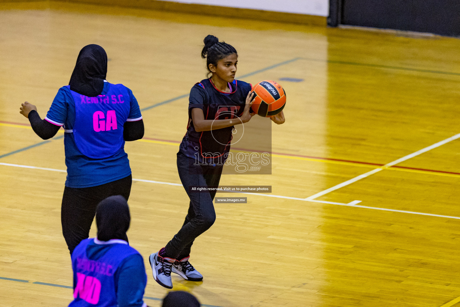 Xenith Sports Club vs Youth United Sports Club in the Milo National Netball Tournament 2022 on 18 July 2022, held in Social Center, Male', Maldives. Photographer: Shuu, Hassan Simah / Images.mv