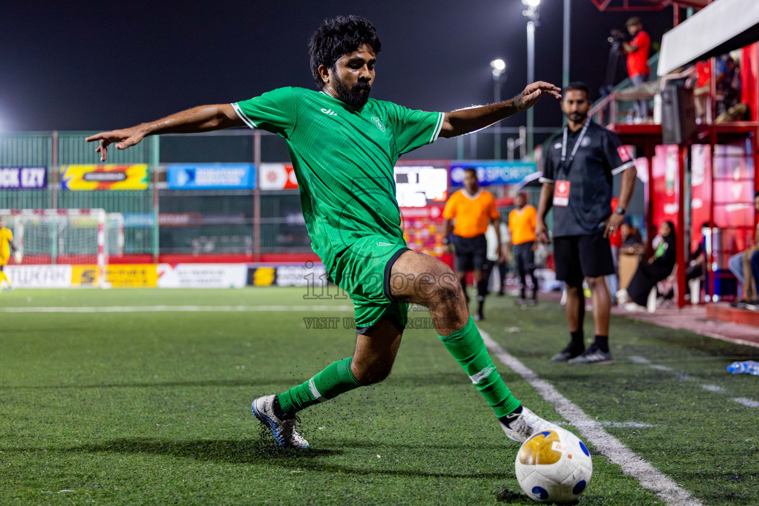 R Dhuvaafaru vs R Meedhoo in Day 14 of Golden Futsal Challenge 2025 was held on Saturday, 18th January 2025, in Hulhumale', Maldives. Photos: Nausham Waheed / images.mv