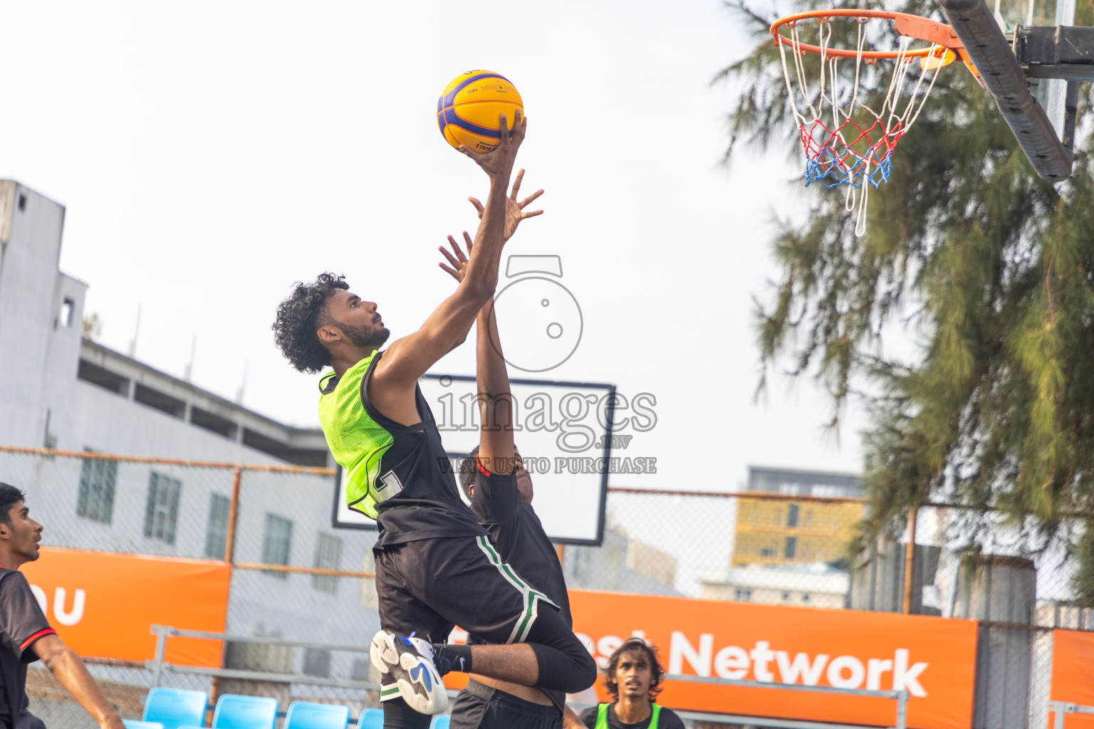 Day 1 of MILO Ramadan 3x3 Challenge 2024 was held in Ekuveni Outdoor Basketball Court at Male', Maldives on Tuesday, 12th March 2024. 
Photos: Ismail Thoriq / images.mv