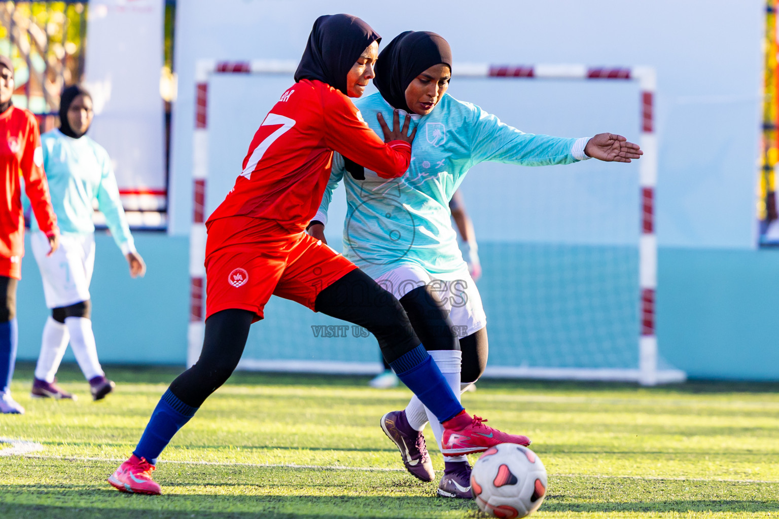 Dhonfanu vs Eydhafushi in Day 1 of Better in Baa Futsal Fiesta 2025 Woman's division held in B. Eydhafushi, Maldives on Wednesday, 5th November 2025. Photos: Nausham Waheed / images.mv