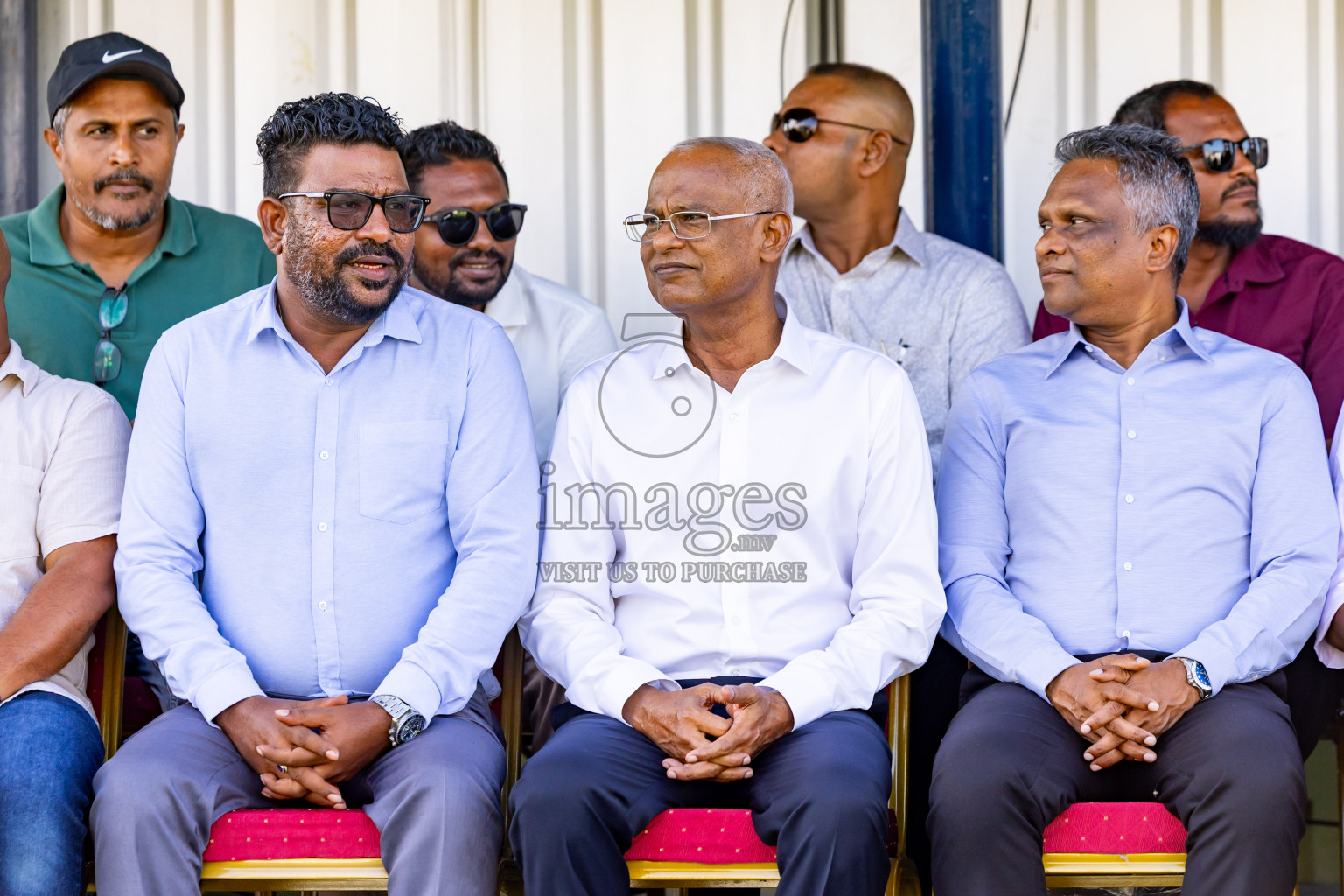 Dhonfanu vs Eydhafushi in Day 1 of Better in Baa Futsal Fiesta 2025 Woman's division held in B. Eydhafushi, Maldives on Wednesday, 5th November 2025. Photos: Nausham Waheed / images.mv