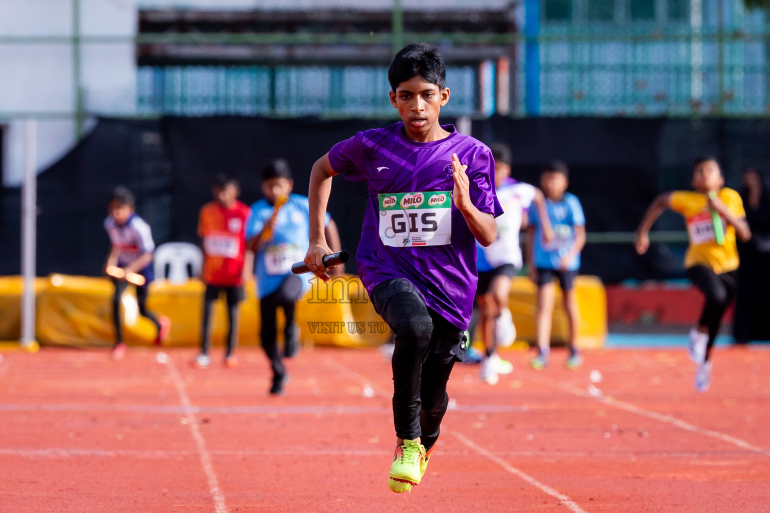 Day 6 of Inter-school Athletics Championship 2025 held in Ekuveni Synthetic Track, Male', Maldives on Sunday, 12th October 2025. Photos by: Nausham Waheed / Images.mv