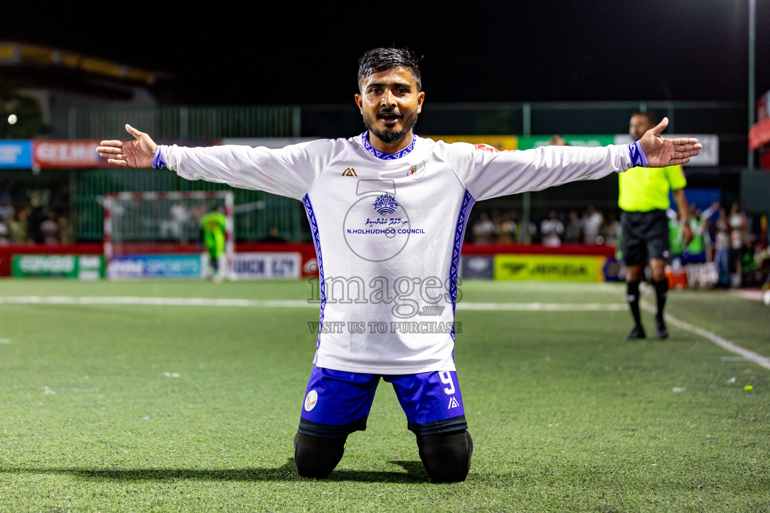 N Holhudhoo vs N Velidhoo in Day 12 of Golden Futsal Challenge 2025 was held on Thursday, 16th January 2025, in Hulhumale', Maldives.
Photos: Hassan Simah / images.mv