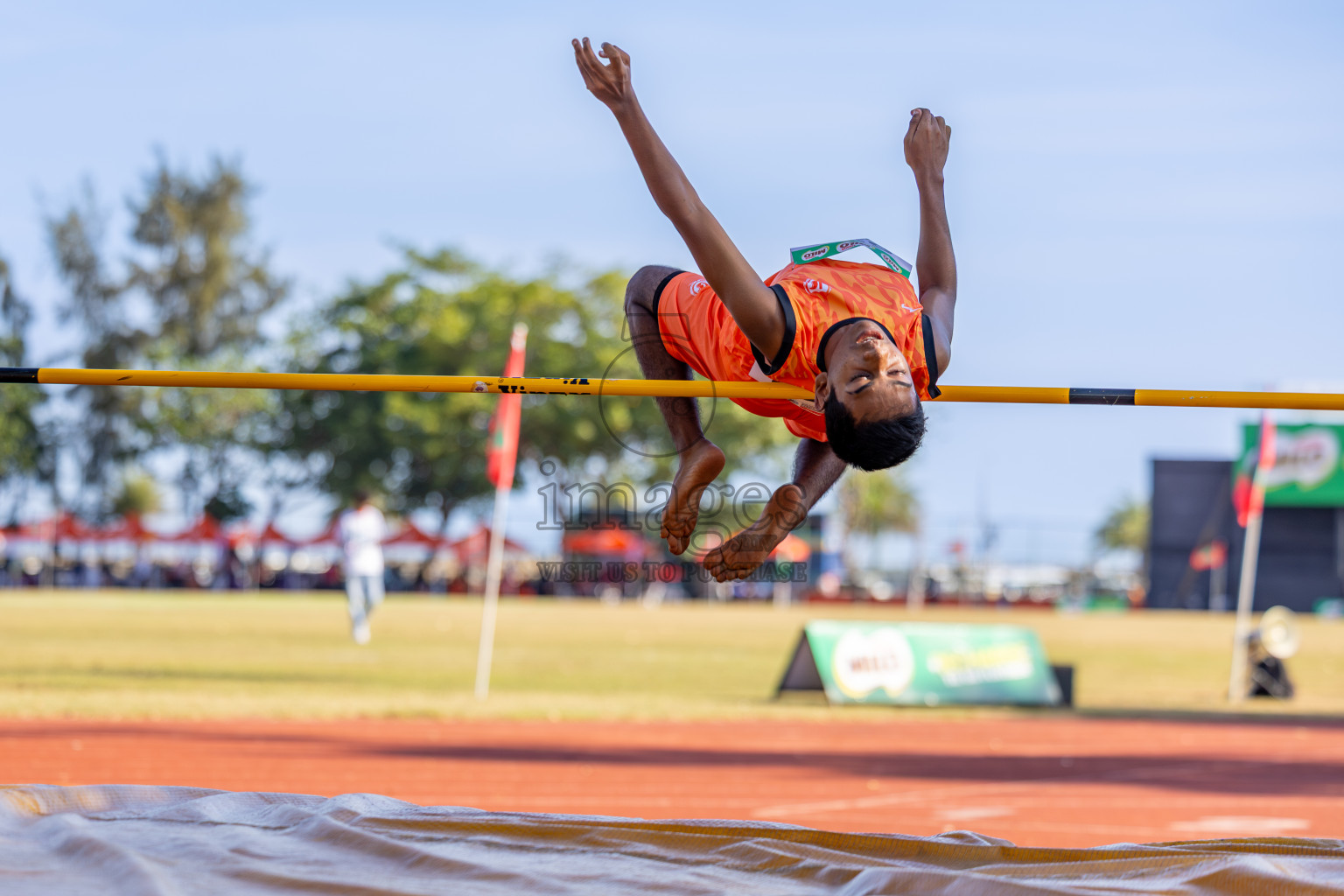 Day 1 of Inter-school Athletics Championship 2025 held in Ekuveni Synthetic Track, Male', Maldives on Monday, 06th October 2025. Photos by: Nausham Waheed, Areef, Ismail Thoriq / Images.mv