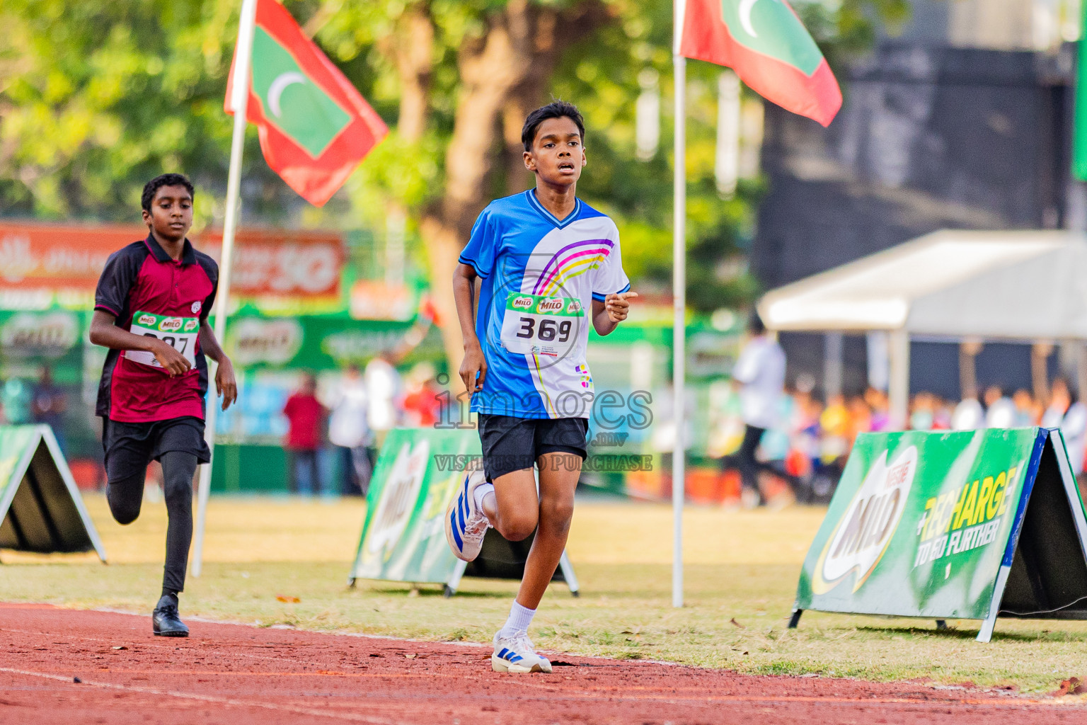 Day 3 of Inter-school Athletics Championship 2025 held in Ekuveni Synthetic Track, Male', Maldives on Wednesday, 08th October 2025. Photos by: Areef Adam  / Images.mv