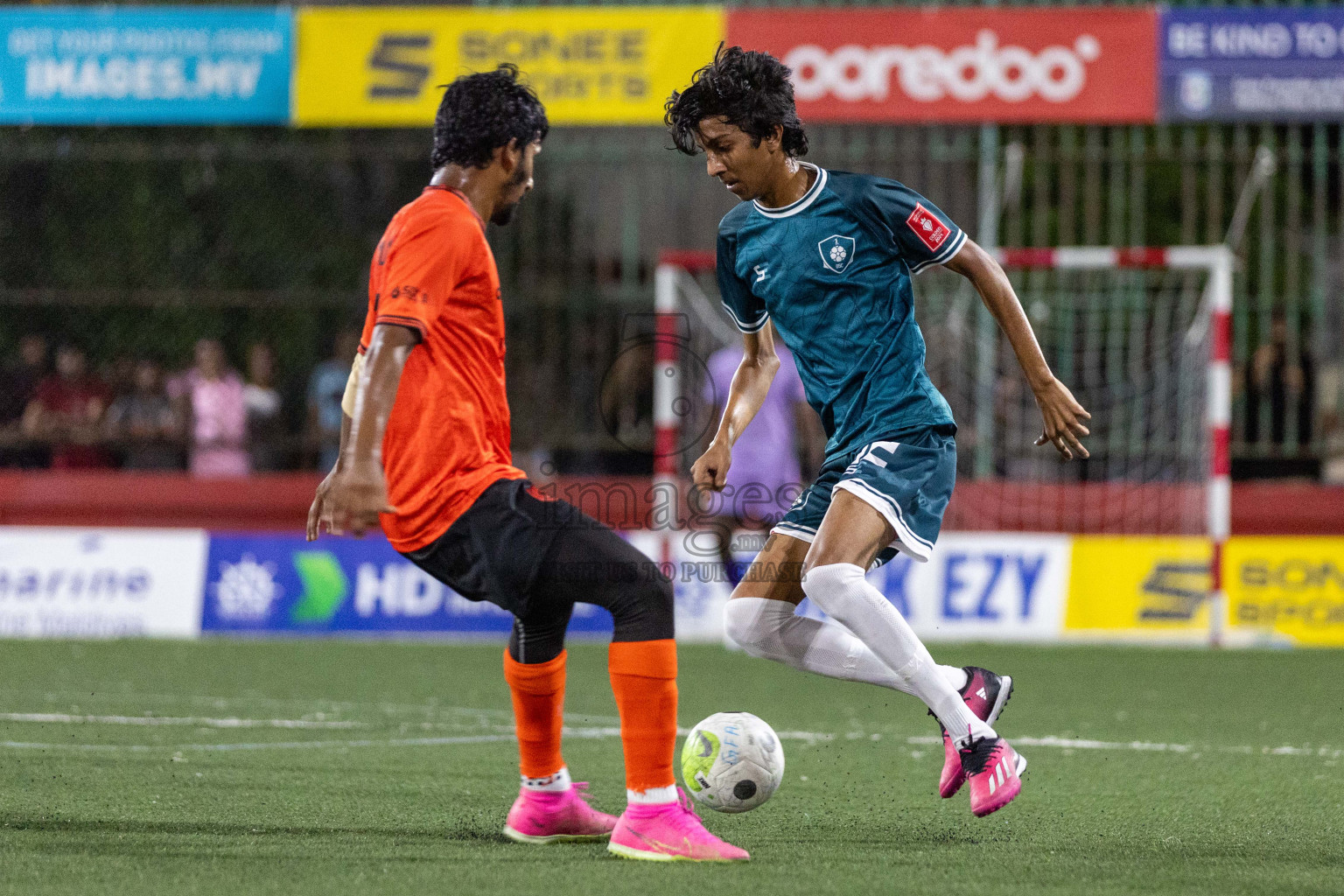 R Dhuvaafaru vs R Meedhoo in Day 8 of Golden Futsal Challenge 2024 was held on Monday, 22nd January 2024, in Hulhumale', Maldives Photos: Nausham Waheed / images.mv