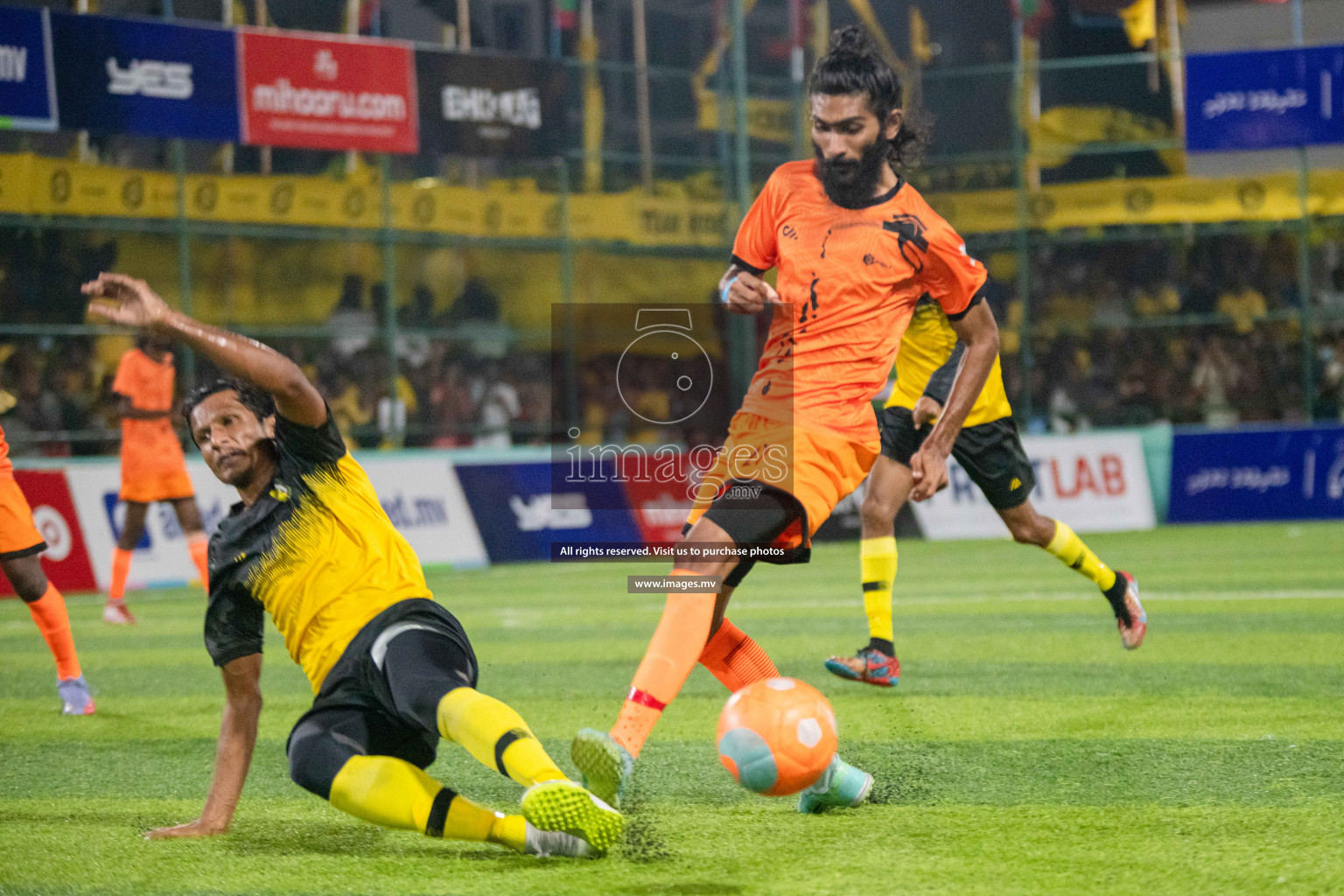 RRC Vs FSM in the Semi Finals of Club Maldives 2021 held in Hulhumale, Maldives on 19 December 2021. Photos: Shuu Abdul Sattar / images.mv