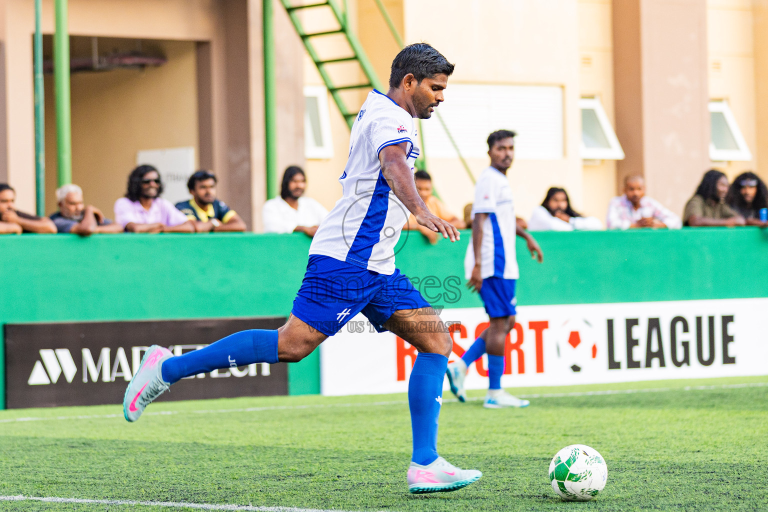 Ozen Maadhoo vs Kandooma in Resort League 2025 (South Male Zone) day 2 was held on Monday, 29th September 2025 in Crossroads's Maldives, Photos: Areef Adam / images.mv