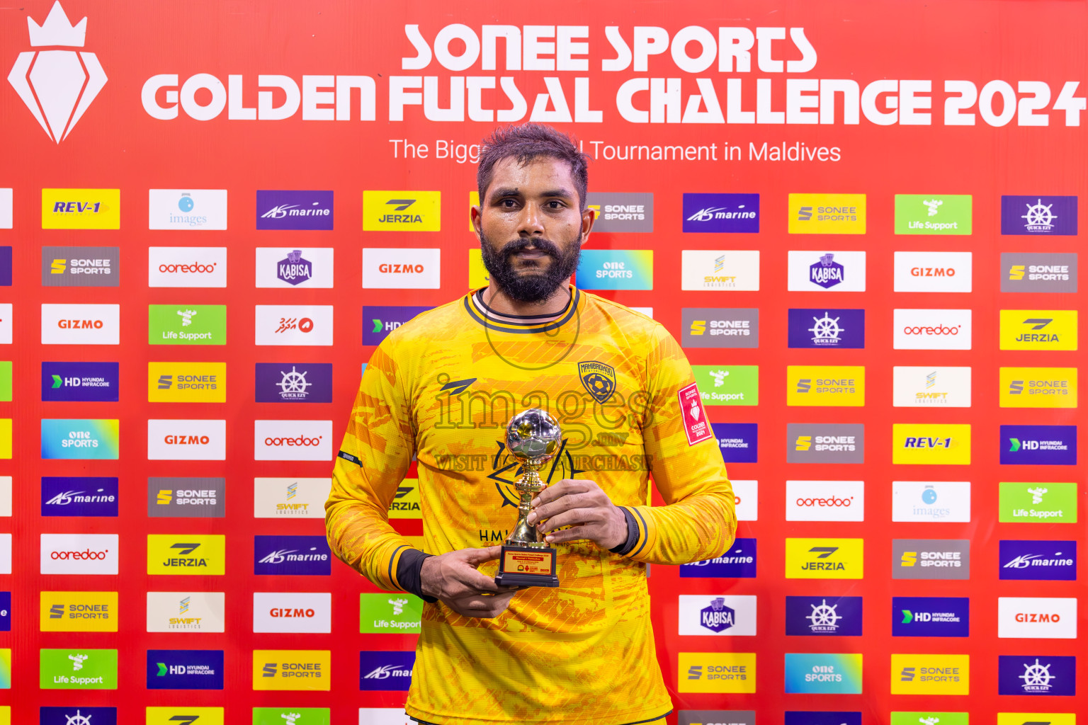 ADh Maamigili vs ADh Mahibadhoo on Day 36 of Golden Futsal Challenge 2024 was held on Wednesday, 21st February 2024, in Hulhumale', Maldives
Photos: Ismail Thoriq, / images.mv