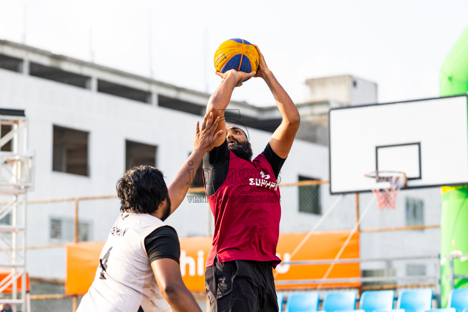 Day 5 of MILO Ramadan 3x3 Challenge 2024 was held in Ekuveni Outdoor Basketball Court at Male', Maldives on Saturday, 16th March 2024.
Photos: Mohamed Mahfooz Moosa / images.mv