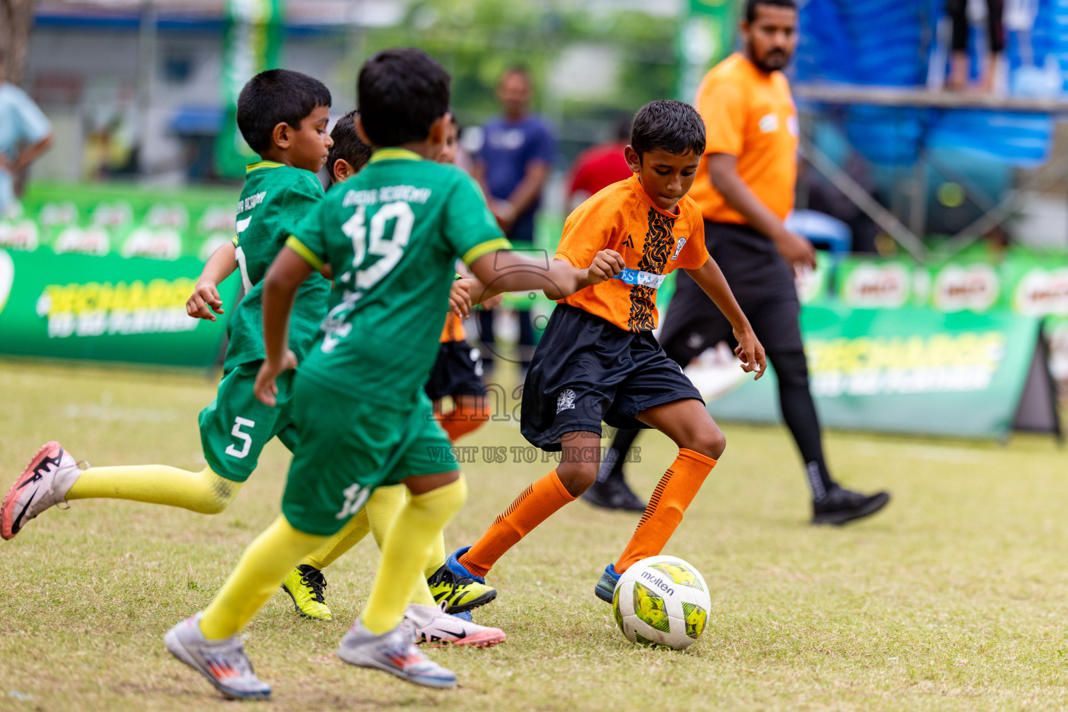 Day 1 of MILO SVAM Juniors 2025 (U-8) was held at Henveiru Stadium in Male', Maldives on Thursday, 26th June 2025. 
Photos: Hassan Simah / images.mv
