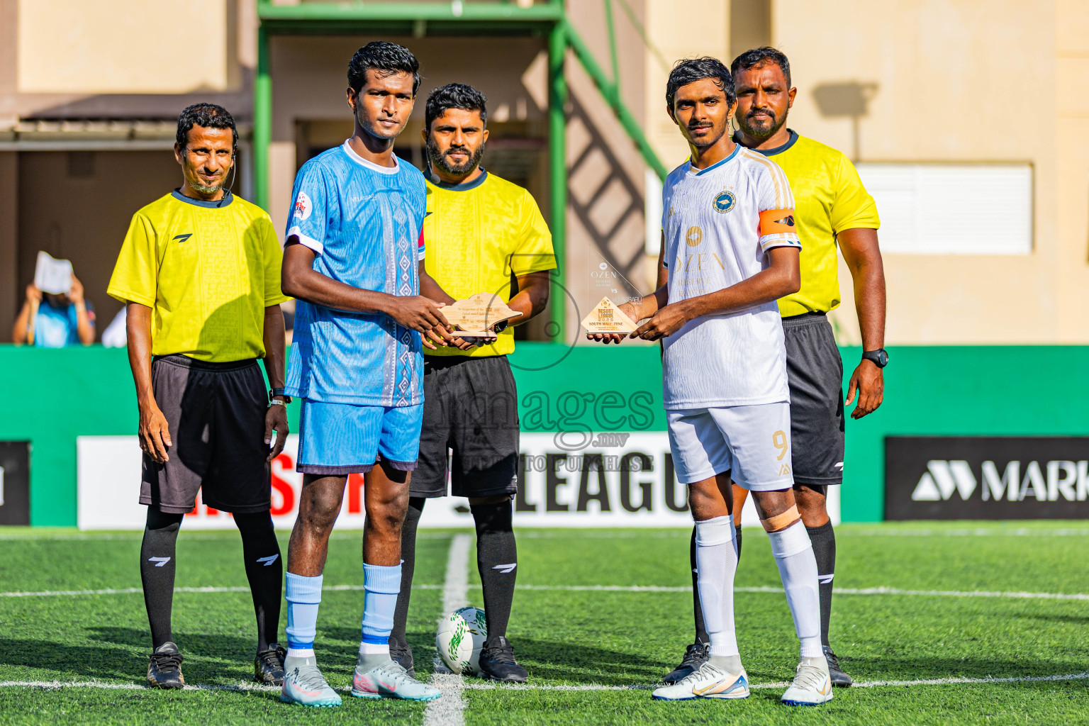 Velassaru vs Ozen Bolifushi in Resort League 2025 (South Male Zone) day 3 was held on Tuesday, 30th September 2025 in Crossroads's Maldives, Photos: Areef Adam / images.mv