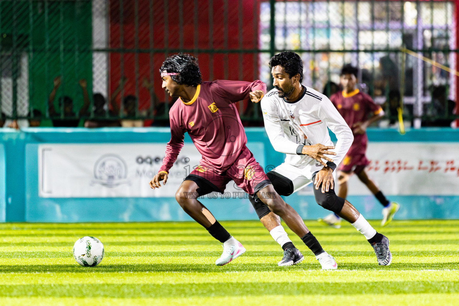 Ifhaams vs Comienzo fc in Semi Finals of Laamehi Dhiggaru Ekuveri Futsal Challenge 2025 was held on Sunday, 27th July 2025, at Dhiggaru Futsal Ground, Dhiggaru, Maldives Photos: Areef Adam / images.mv