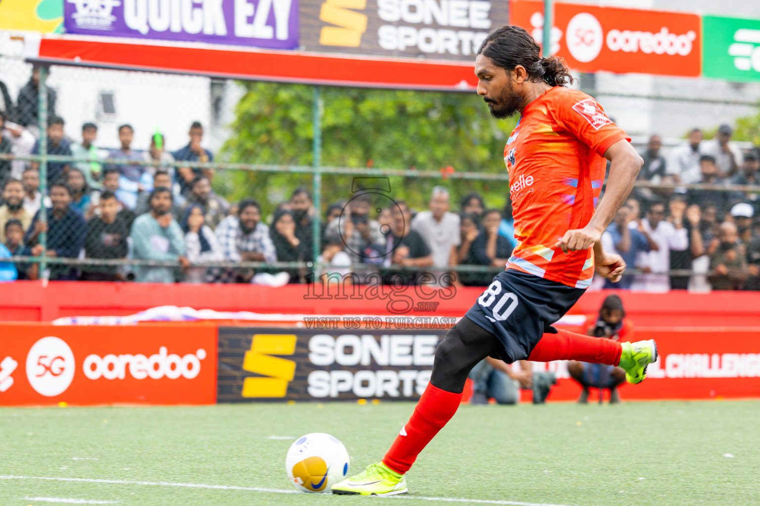 Sh Kanditheemu vs Sh Milandhoo in Day 21 of Golden Futsal Challenge 2025 was held on Saturday , 25th January 2025, in Hulhumale', Maldives.
Photos: Ismail Thoriq / images.mv