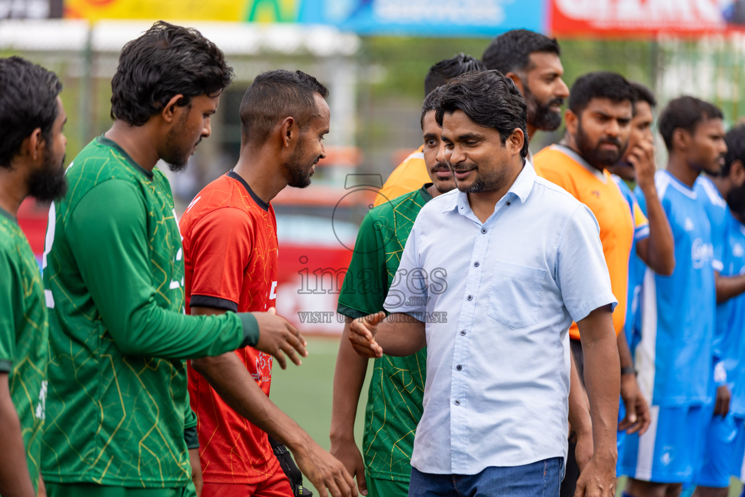 R Maduvvari VS R Alifushi in Day 6 of Golden Futsal Challenge 2025 on Friday, 6th January 2025, in Hulhumale', Maldives 
Photos: Hassan Simah / images.mv