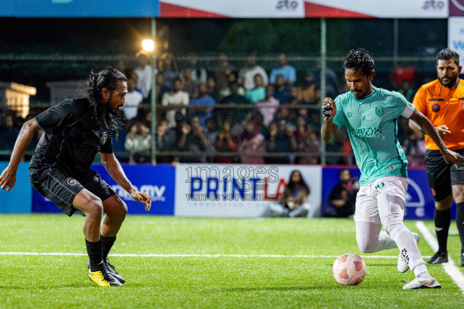 STELCO RC vs Club HDC in Day 13 of Club Maldives Cup 2025 was held in Rehendhi Futsal Ground, Hulhumale', Maldives on Monday, 13th October 2025.
Photos: Ismail Thoriq / images.mv