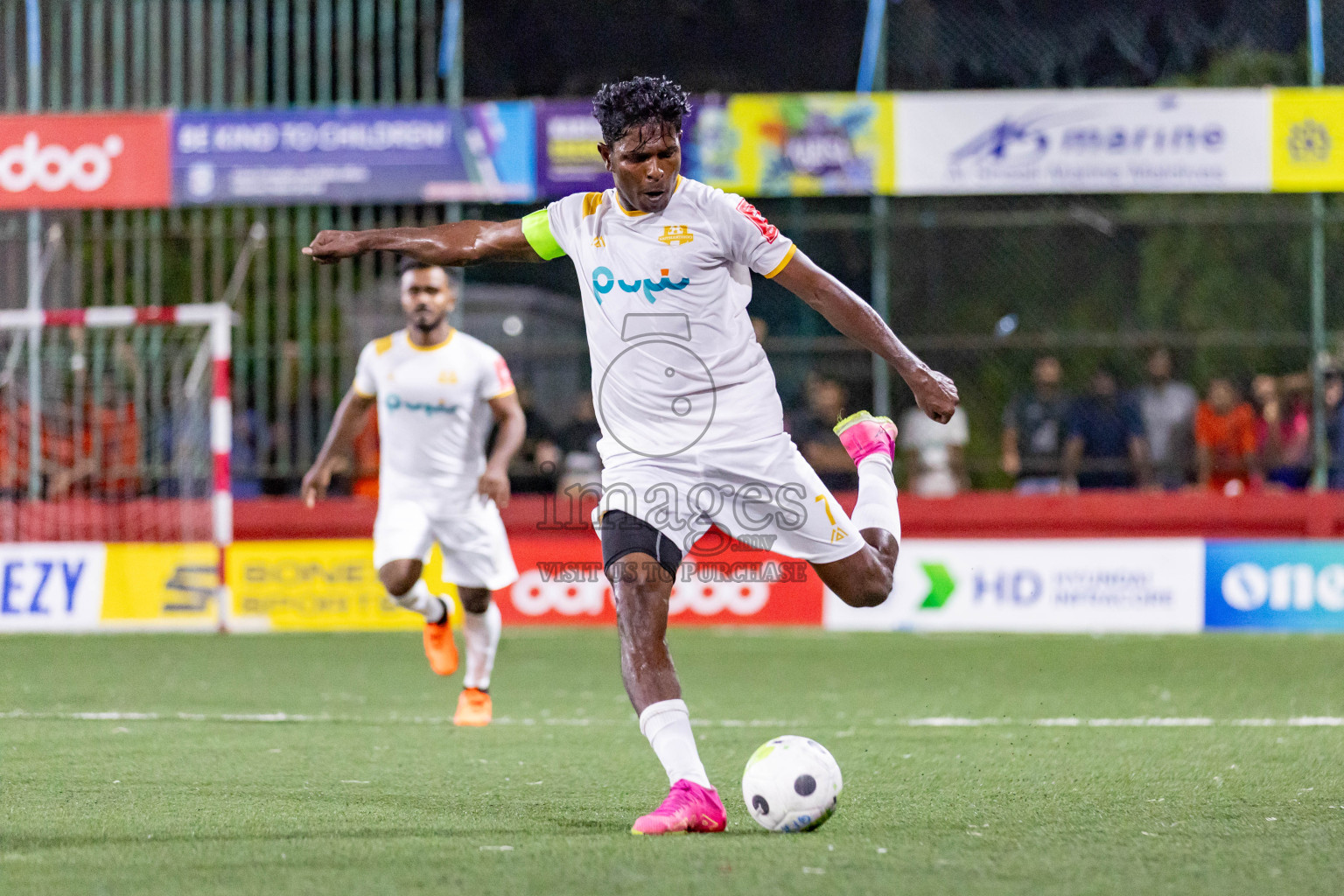 M Maduvvari vs M Raiymandhoo in Day 22 of Golden Futsal Challenge 2024 was held on Monday , 5th February 2024 in Hulhumale', Maldives Photos: Nausham Waheed / images.mv